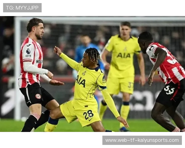 热刺锋线危机全面升级：球迷期待新援能解燃眉之急