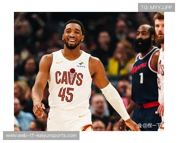 快船队三分命中率回升,整体进攻更流畅,快船3-3 快船队三分命中率回升,整体进攻更流畅,快船3-3